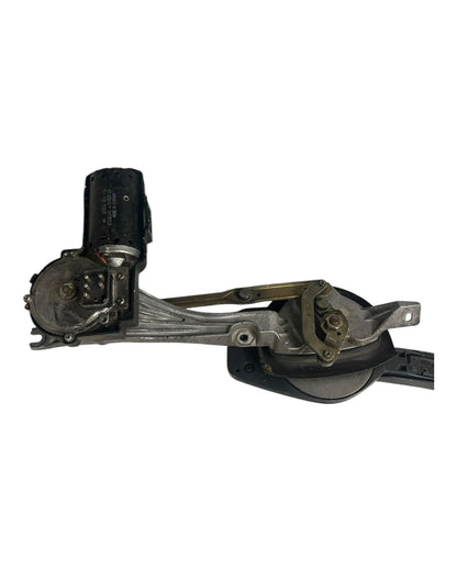 Mercedes-Benz W124 E-Klasse Scheibenwischer vorne+ Motor 0390241410 BOSCH