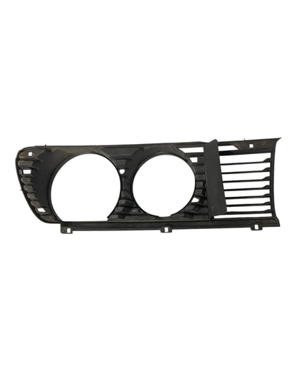 Bmw E28 Kühlergrill Frontscheinwerferabdeckung Blende rechts 51131874646