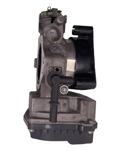 Peugeot Citroen C4 C5 Drosselklappe Drosselklappenstutzen 9648053780