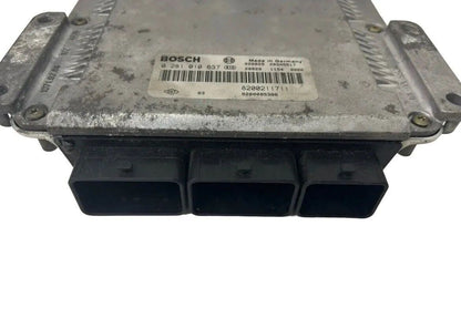 Renault Laguna Motorsteuergerät Steuergerät 0281010637 8200211711 8200085386