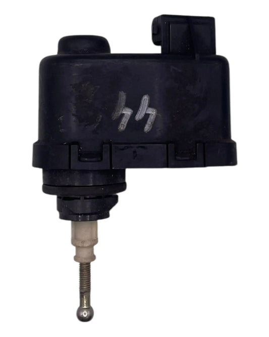 Volkswagen Passat Variant Scheinwerfer Stellmotor 357941295