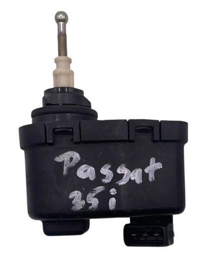Volkswagen Passat Variant Scheinwerfer Stellmotor 357941295