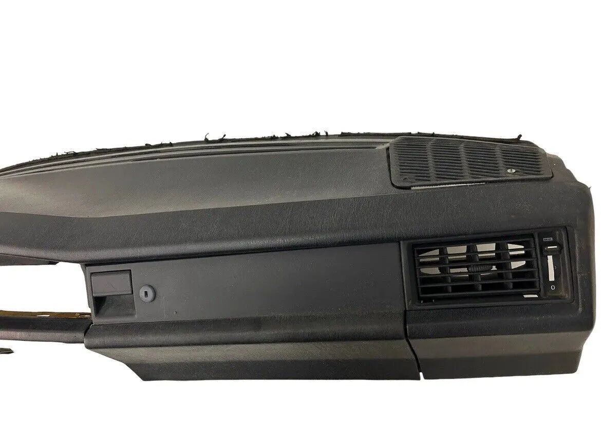 Mercedes-Benz 190 W201 Armaturenbrett Verkleidung 2016800191