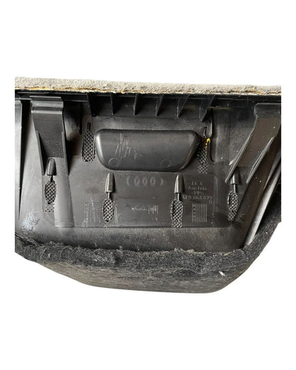 Audi A6 Avant Steckdeckel Verkleidung Kofferraum Hinten Links 4F986387